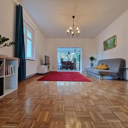 Geraeumige Und Zentrale Ferienwohnung Stahnsdorf المظهر الخارجي الصورة