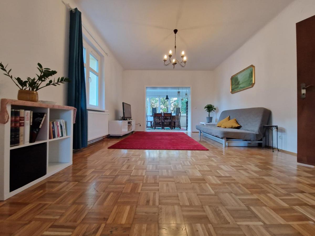 Geraeumige Und Zentrale Ferienwohnung Stahnsdorf المظهر الخارجي الصورة